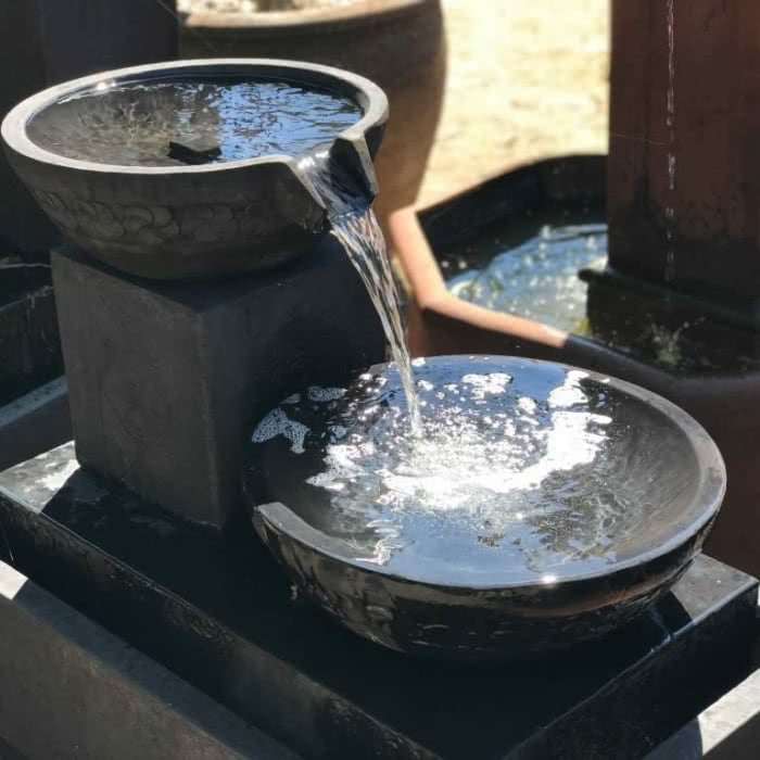 WaterFeatureFountainsPotsBarrelGallery6700x700